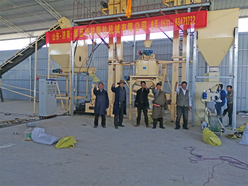 1697358851139896.jpg 牛羊飼料生產(chǎn)線1.jpg